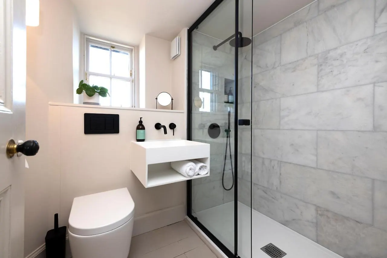 Joivy Observatory House & Apartment Edinburgh Holiday home