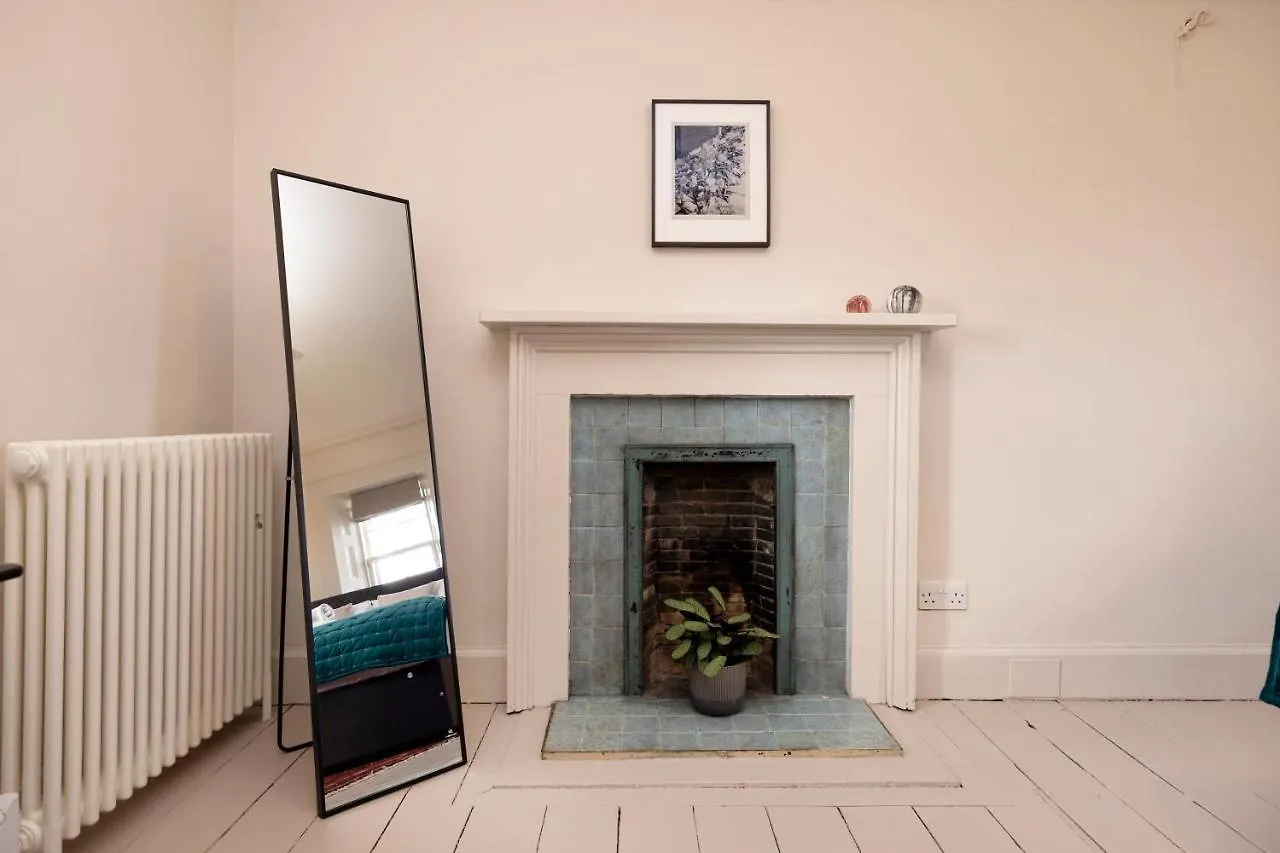 Holiday home Joivy Observatory House & Apartment Edinburgh